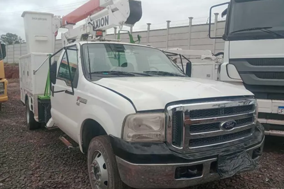 Leilão veículos de frota CAMINHÃO FORD F 4000 4X4