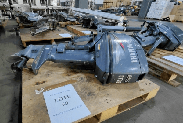 MOTOR DE POPA YAMAHA 25 HP Leilão do Governo de São Paulo