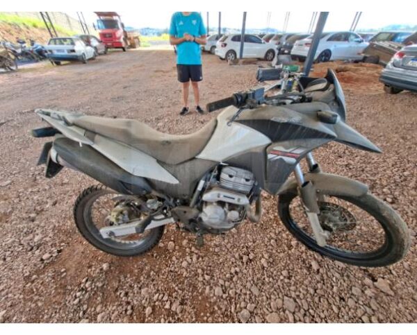 Moto  HONDA XRE 300  Leilão veiculos do Ministério da justiça