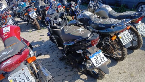 Moto YAMAHA NEO leilão veiculos detran es