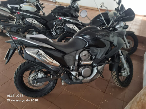 Motos HONDA XL 700V TRANSALP leilão frota policia militar