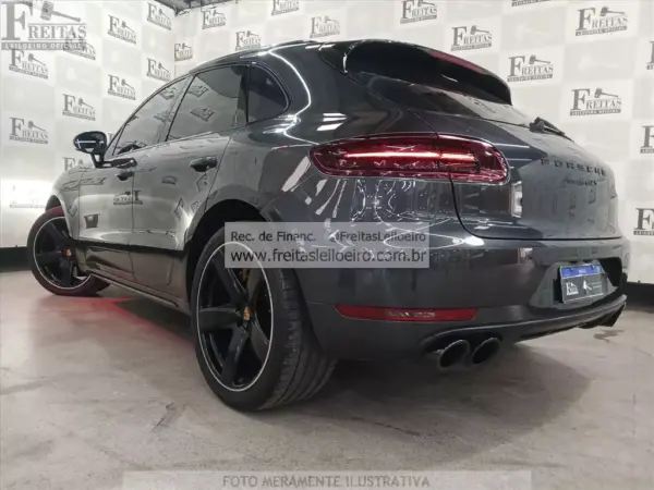 PORSCHE MACAN GTS Leilão de veículos retomados de financiamento e São Paulo