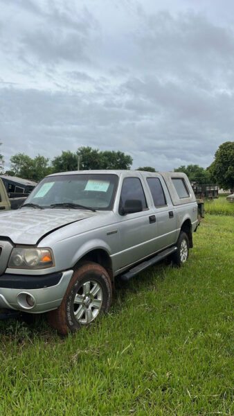 Picape Cabine Dupla Ranger 3.0 4x4 Exército Brasileiro Abre Leilão de Viaturas militar