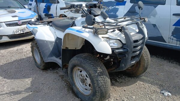 Quadriciclo HONDA TRX leilão Moto policia Militar