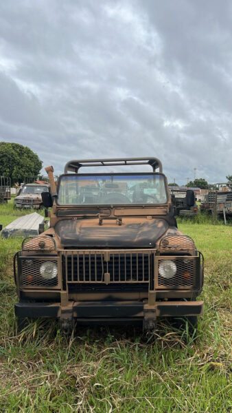 leilão de viatura 4x4 do exercito Land Rover EMP GE Defender 4x4