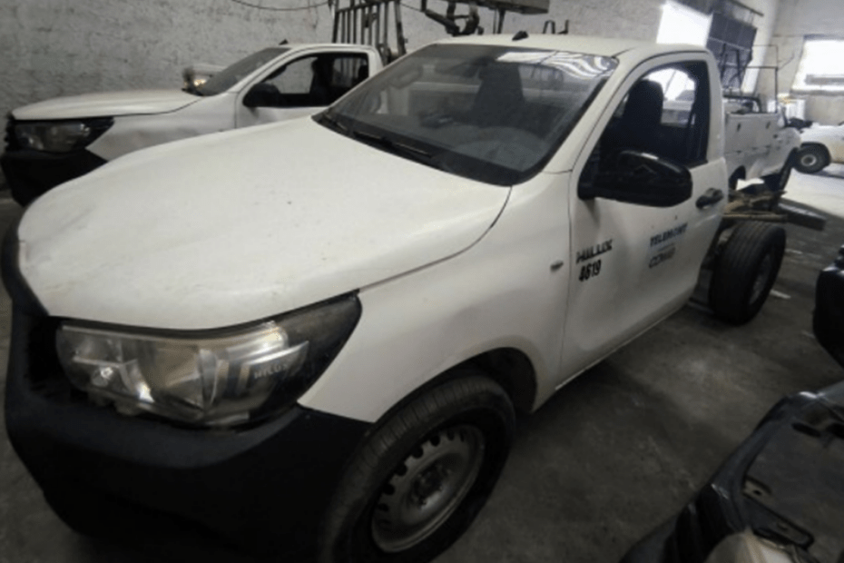 leilão frota telemont Picape Toyota Hilux