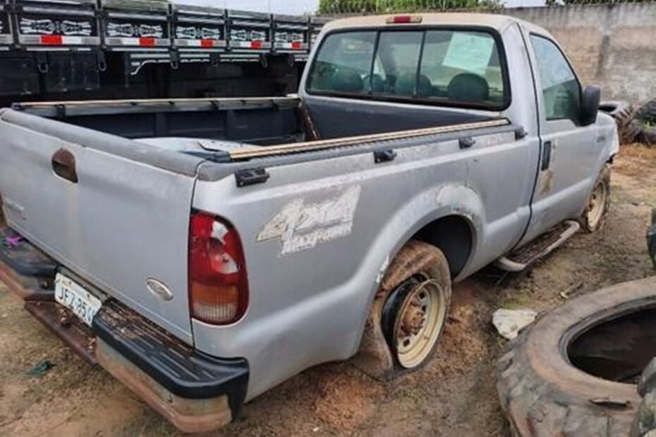 leilão veiculos senad Caminhonete FORD F250 XL