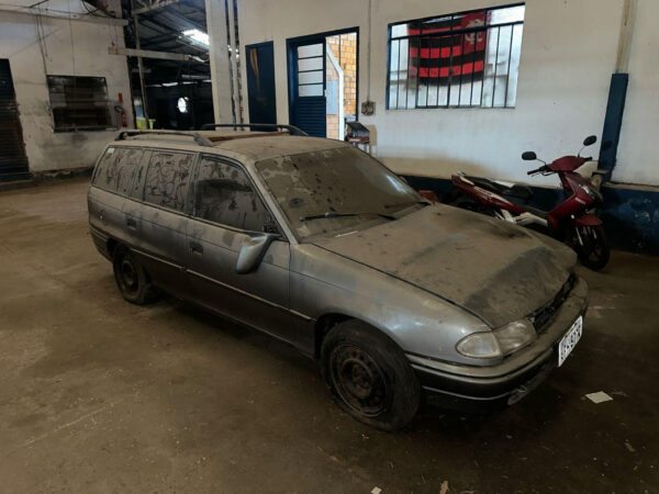 Astra GLS leilão veiculos tribunal de justiça