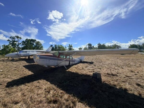 Avião Modelo CESSNA-U206F Leilão do Tribunal de Justiça tem 8 aviões