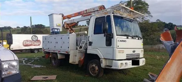 CAMINHÃO CESTO AÉREO FORD CARGO leilão de frota