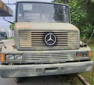 Caminhao-Carga-Mercedes-Benz-Leilao-do-Exercito-caminhao-militar-4x4-1