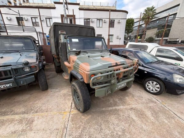 Picape Agrale Marruá eilão viatura do Exército