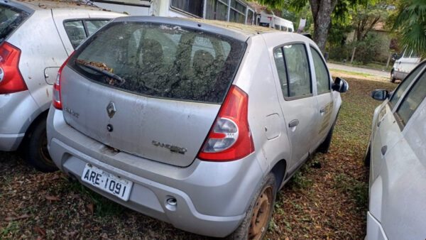RENAULT SANDERO Leilão veiculos frota da Universidade Federal