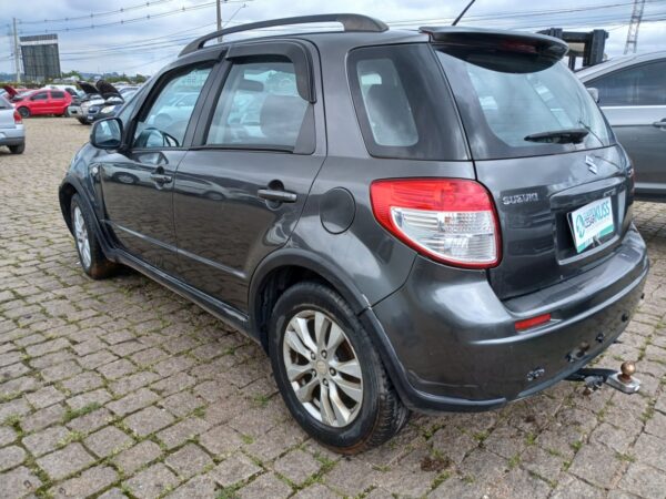 SUZUKI SX4 4WD leilão de veículos retomados de financiamento do banco Santander