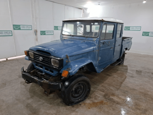 TOYOTA BANDEIRANTE Leilão de viaturas da Força Aérea Brasileira