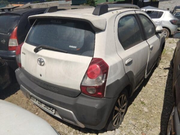 TOYOTA ETIOS HB CROSS leilão veiculos detran são paulo
