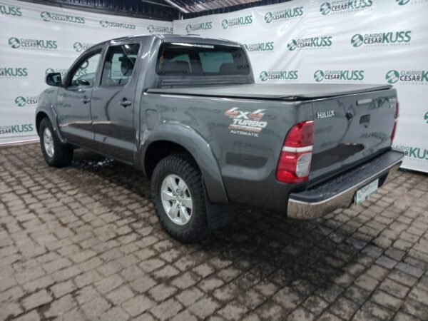TOYOTA HILUX CD 4X4 leilão de veículos retomados de financiamento do banco Santander