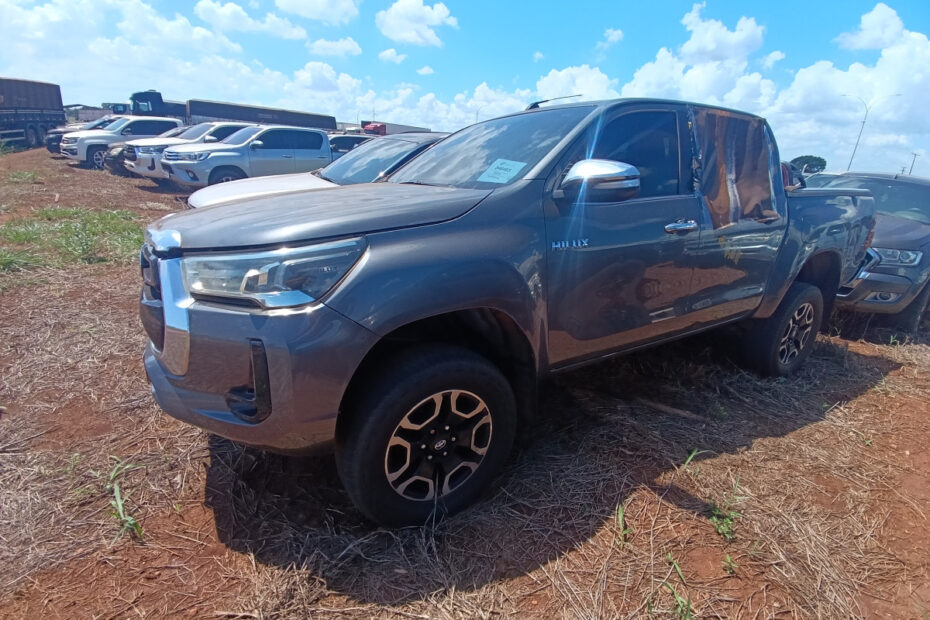 TOYOTA HILUX SRX Leilão contra o crime organizado