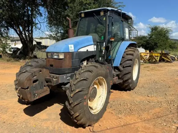 TRATOR DE PNEUS NEW HOLLAND Leilão do Agronegócio
