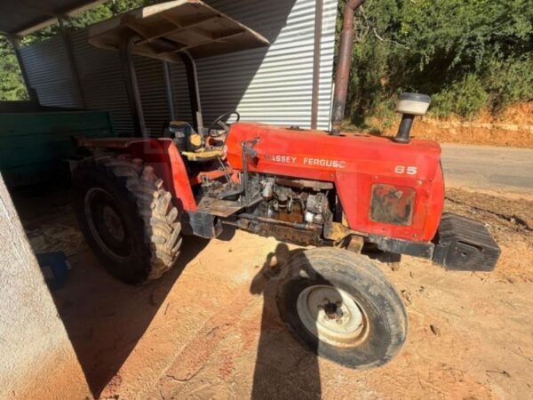 Trator Agrícola Massey Ferguson 265.4x2 Leilão veiculos de Prefeitura