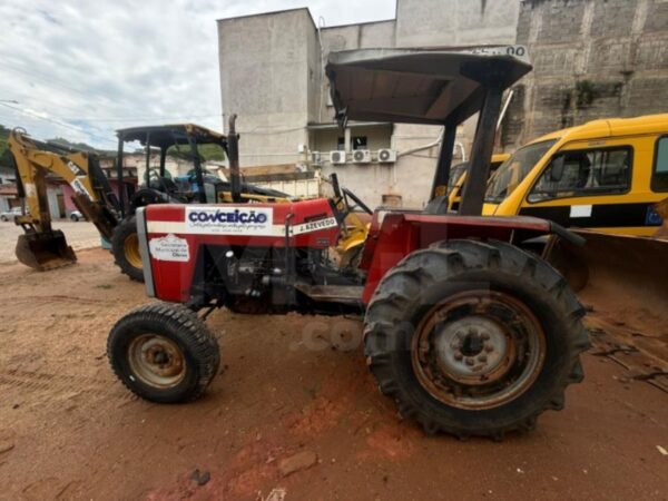 Trator Massey Ferguson Leilão veiculos de Prefeitura