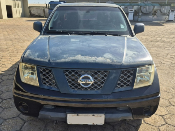 caminhonete NISSAN FRONTIER XE 4X4 Leilão de viaturas da Força Aérea Brasileira