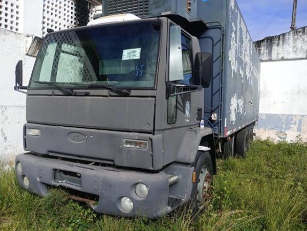 CAMINHÃO FORD CARGO 2422 Leilão viaturas do Exército