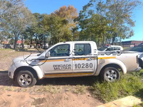 CAMINHONETE NISSAN FRONTIER S 4X4 Leilão de frota do governo estadual