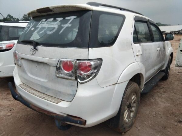 Caminhonete TOYOTA HILUX SW4 leilao veiculos governo de São Paulo