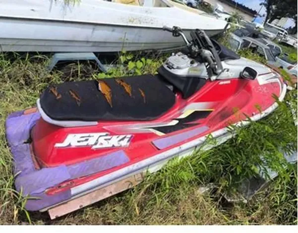 JET SKY, COR VERMELHO
