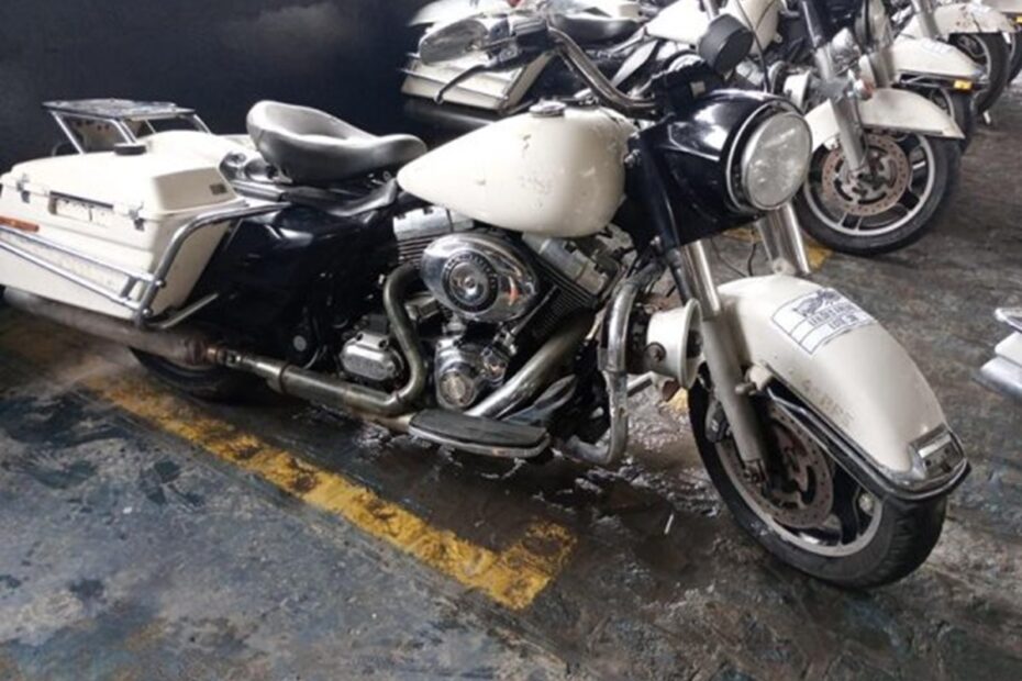 Leilão do Exercito tem 16 motos moto POL FLHP ROAD KING 01 PSG 2X1 HARLEY DAVIDSON