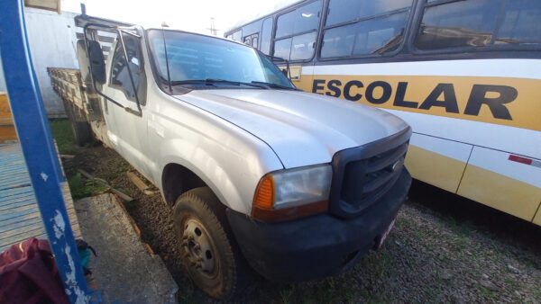 Leilão veiculos da PRF FORD F4000 G