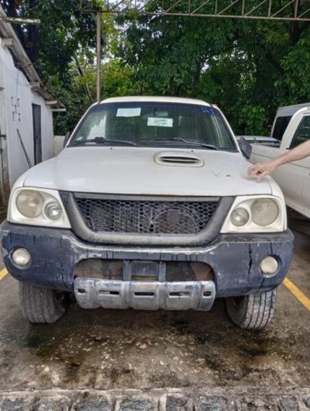 MITSUBISHI L200 4X4 Leilão viaturas do Exército