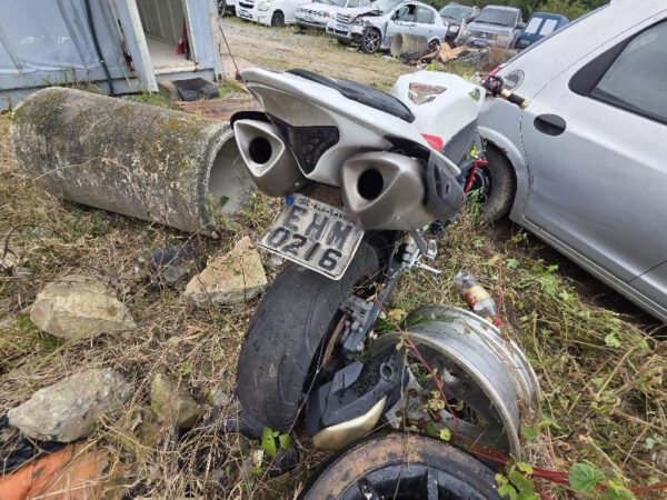 Noto YAMAHA YZF R1 1 Leilão veiculos da PRF