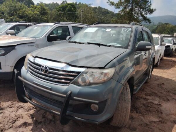 TOYOTA HILUX SW4 4X2SR leilao veiculos governo de São Paulo