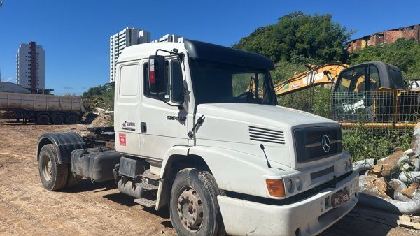 Caminhão CAVALINHO M.BENZ LS leilão de frota construtora