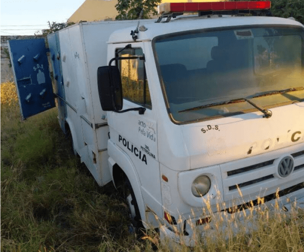 Caminhão VOLKSWAGEN leilão veiculos governo