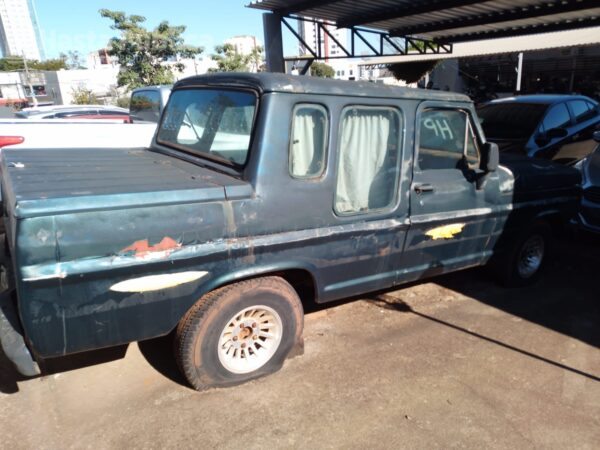 Ford F1000 SS Leilão veiculos do SENAD