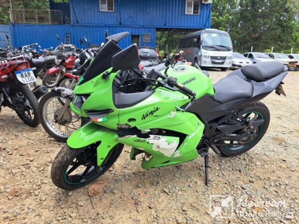 KAWASAKI NINJA 250R leilão veiculos detra sc