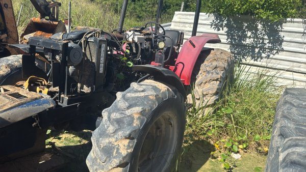 TRATOR MASSEY FERGUSON leilão de frota construtora