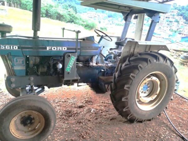 Trator agrícola ford leilão epagria