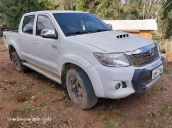 aminhonete TOYOTA HILUX CD 4X4 Leilão do Tribunal de Justiça